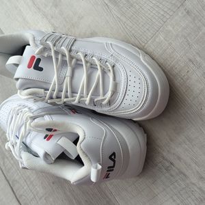 NWT Fila Sneakers